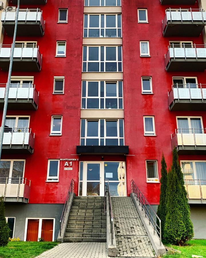 Modern Studio2 Apartment Brasov Luaran gambar