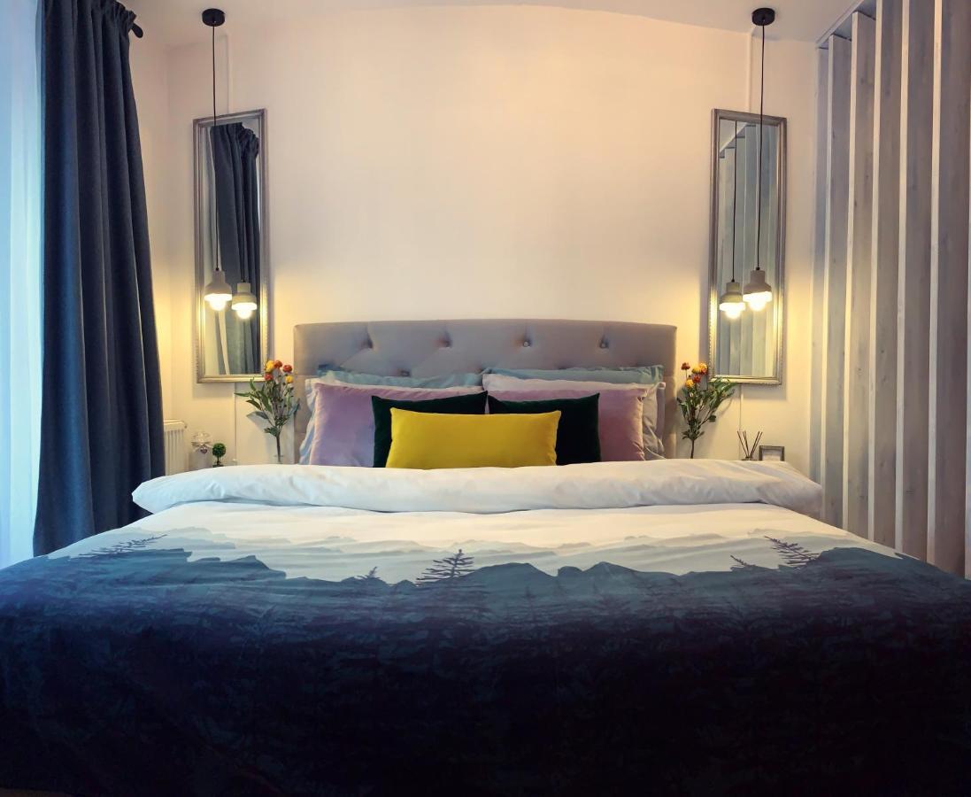 Modern Studio2 Apartment Brasov Luaran gambar